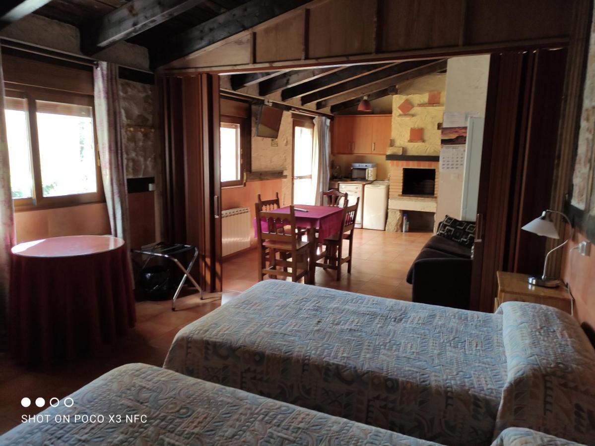 Apartamentos Turisticos Los Abuelos Montemayor de Pililla Zewnętrze zdjęcie