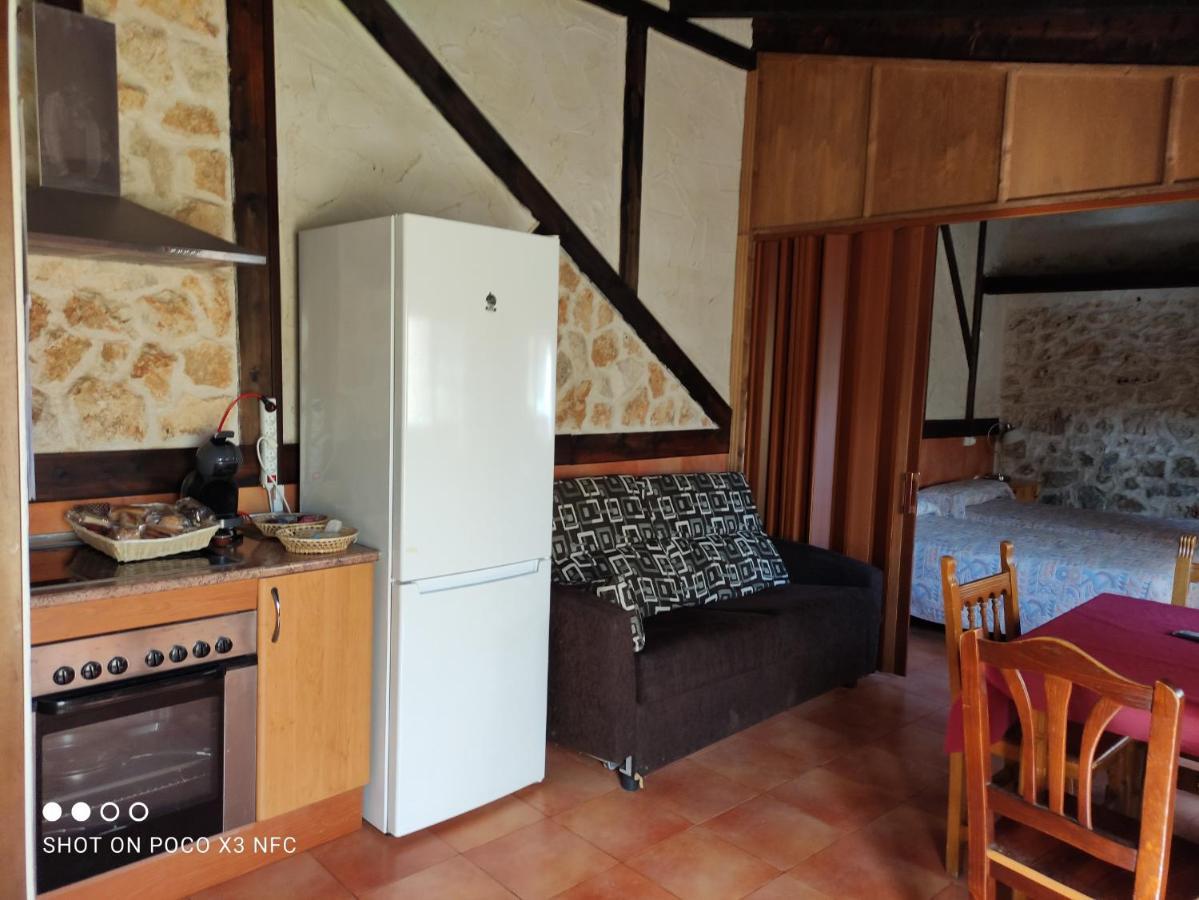 Apartamentos Turisticos Los Abuelos Montemayor de Pililla Zewnętrze zdjęcie