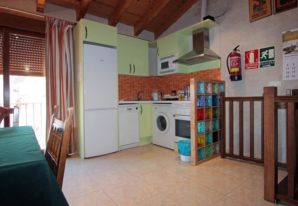 Apartamentos Turisticos Los Abuelos Montemayor de Pililla Zewnętrze zdjęcie