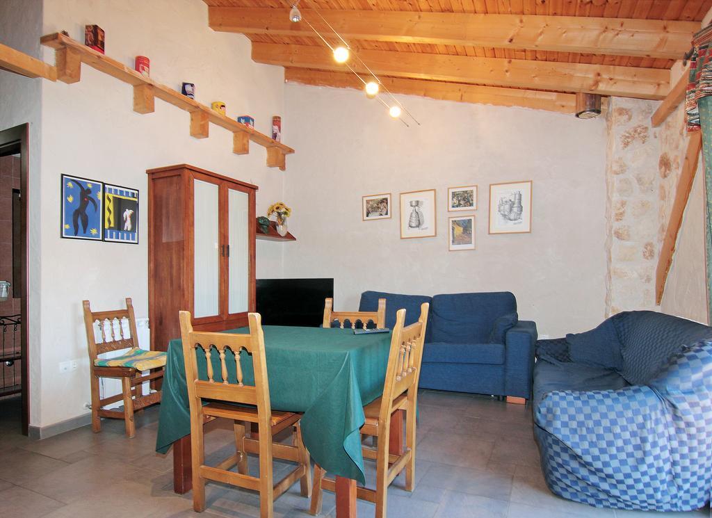 Apartamentos Turisticos Los Abuelos Montemayor de Pililla Zewnętrze zdjęcie